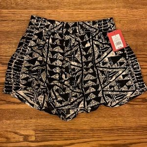 Black and white patterned shorts
